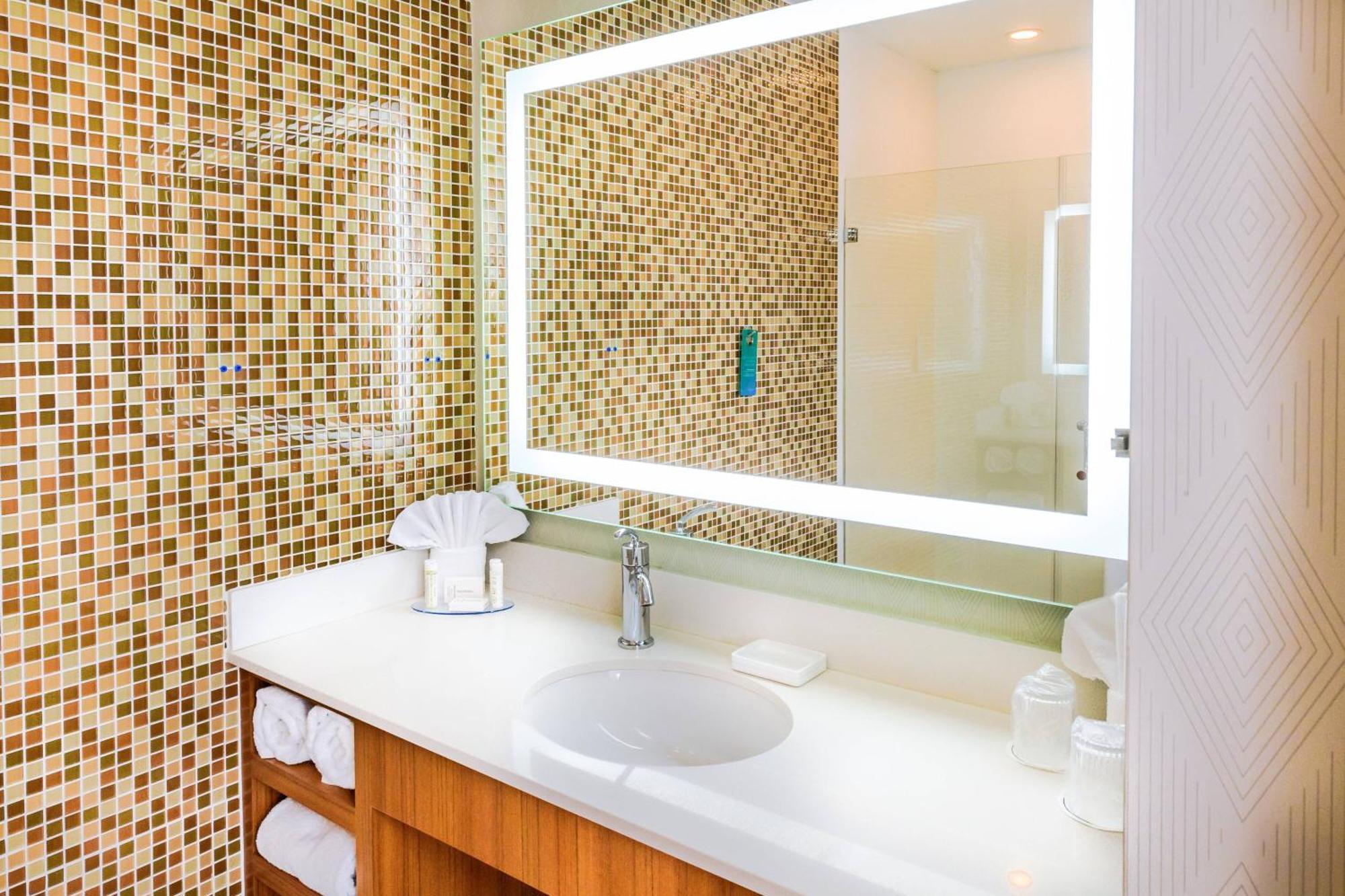 Springhill By Marriott Houston Hotel 3*